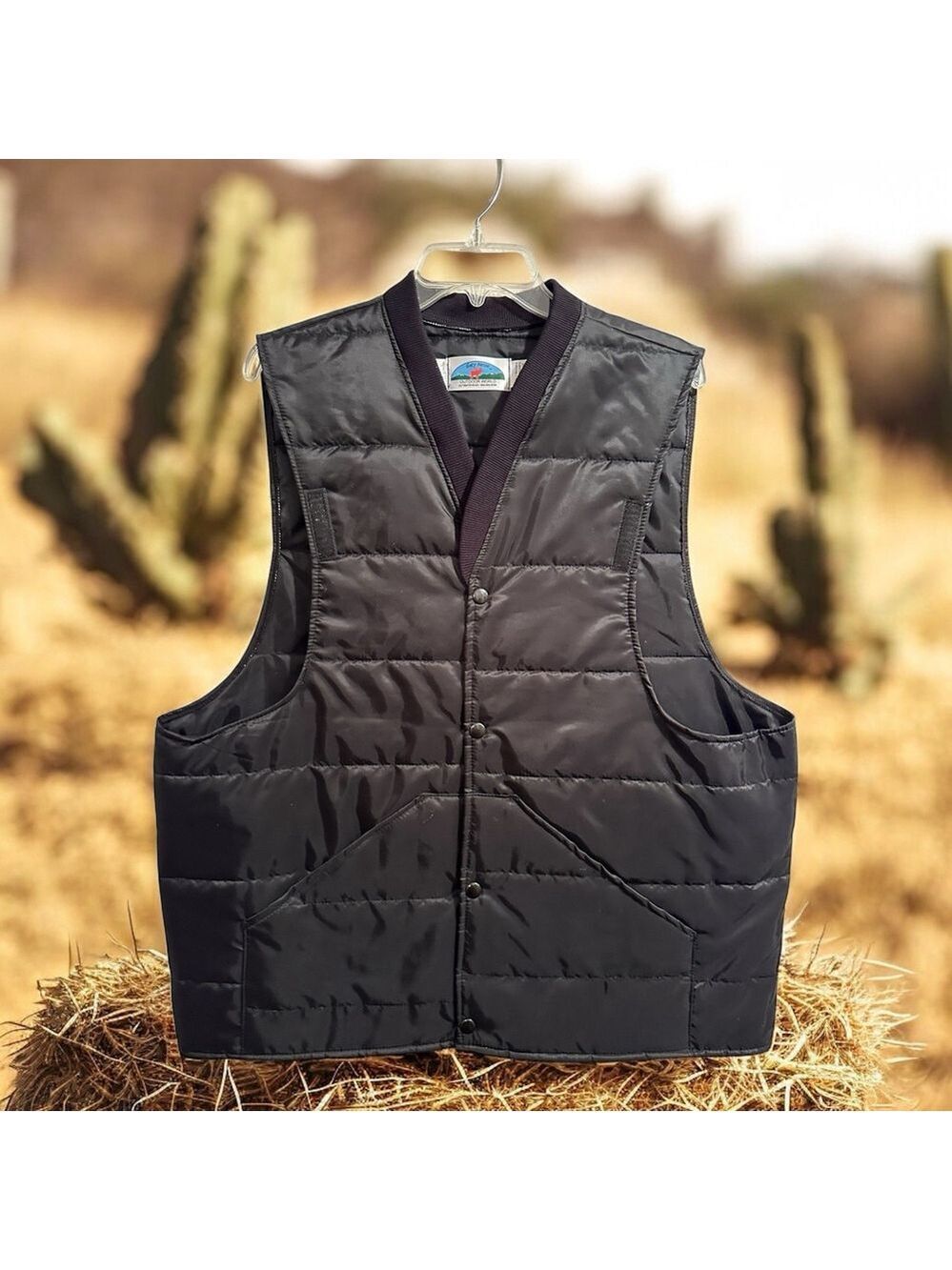 Gary Neese Outdoor World Winter Vest Men’s Large Black Lightweight Deep Pockets